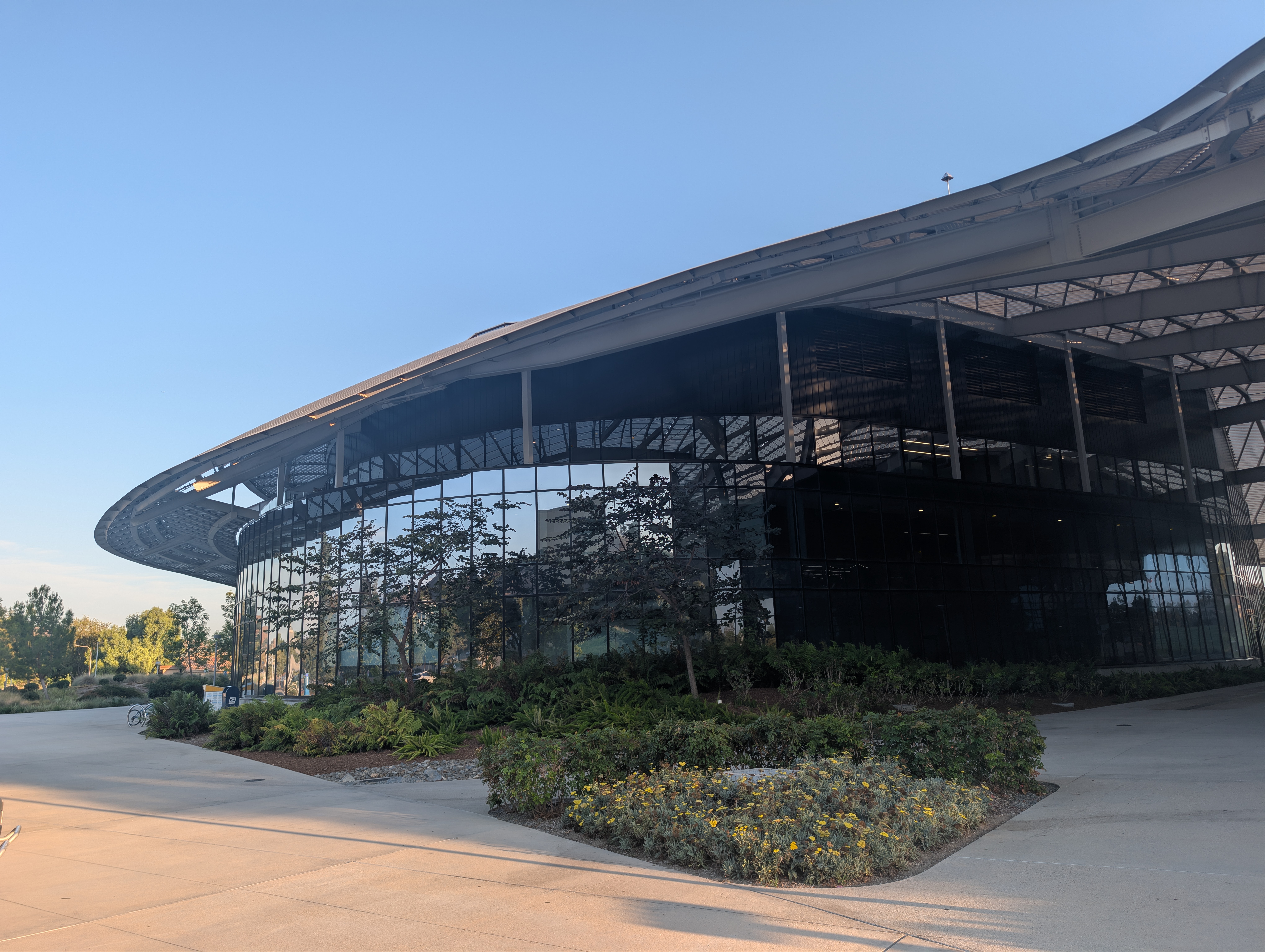 Student Services Building (Building 121)